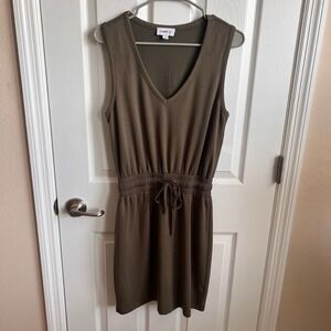 Evereve Olive‎ Green Dress V-Neck Sleeveless Drawstring Waist Casual Size S